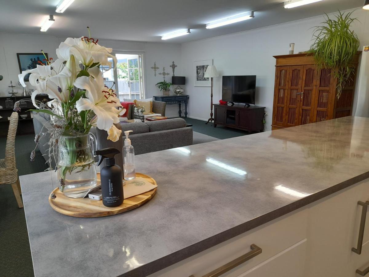 Magnolia House Apartment Featherston Ngoại thất bức ảnh